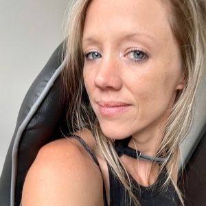 Meet your Posher, Cherry